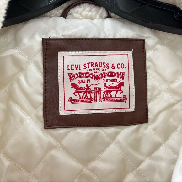 Levi’s Sherpa Moto Jacket - Picture 15 of 16